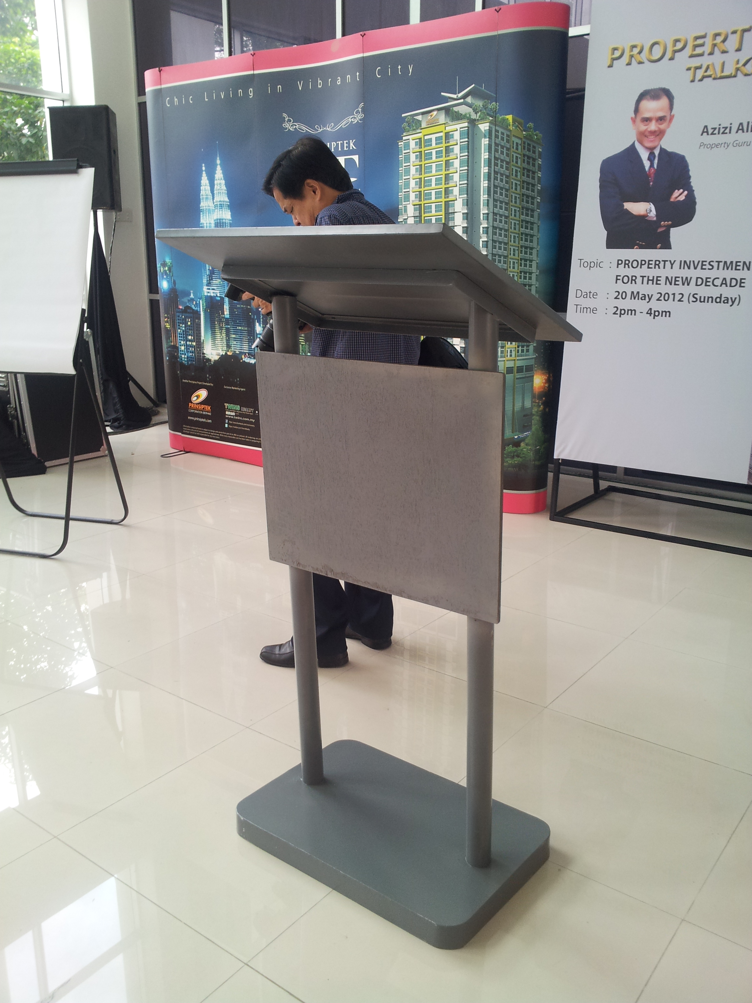 Metal Rostrum with Plaque