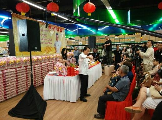 JASMINE MARTIN YAN ROADSHOW event photo 9, 2016
